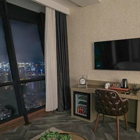 מלון Moncher Cayirova