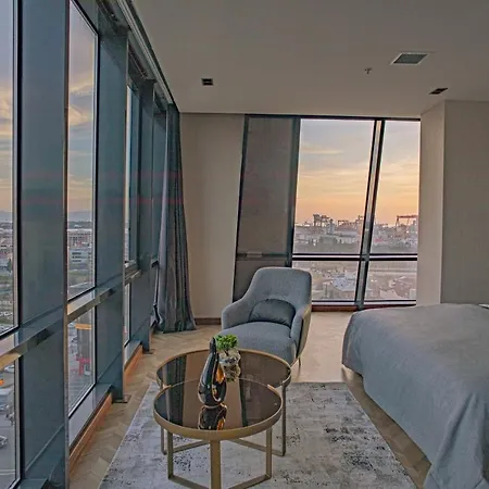 Moncher מלון Cayirova