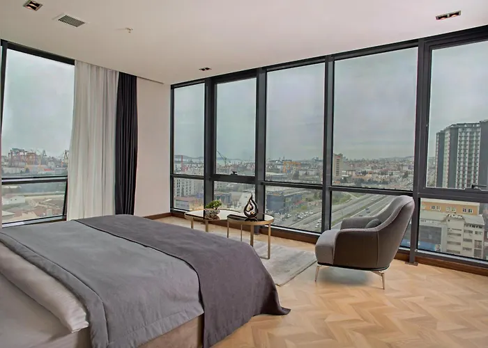 Moncher فندق Cayirova