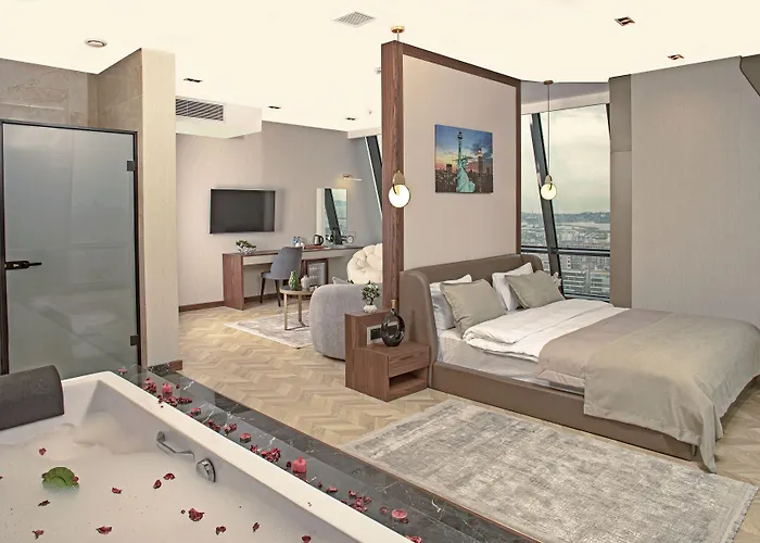 Moncher فندق Cayirova